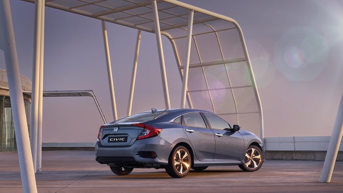 Honda Civic 4-portes