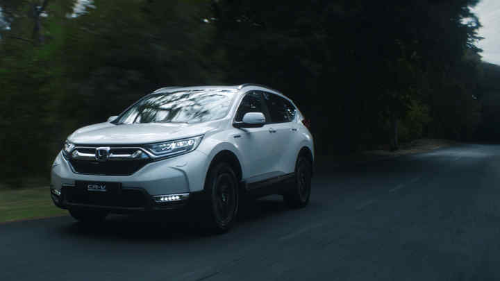 Vue de profil du Honda CR-V Hybrid.