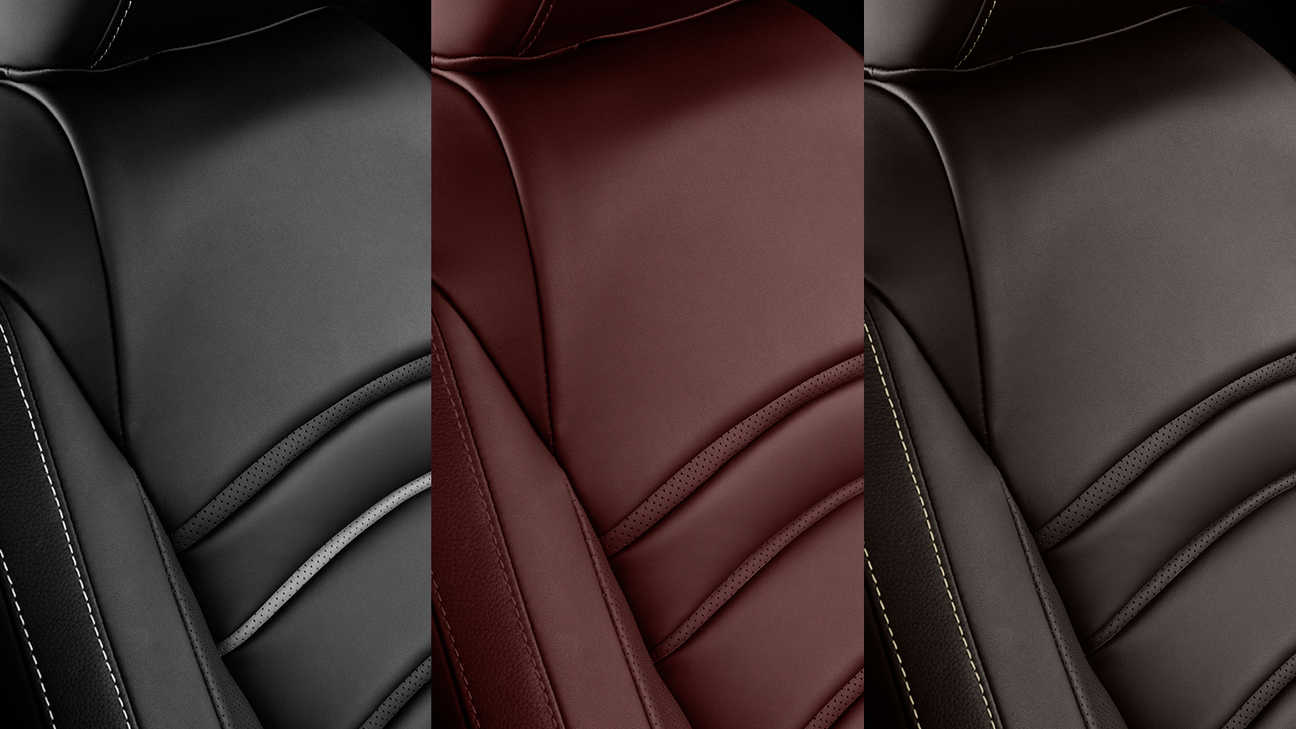 Gros plan sur les options de coloris de la sellerie cuir de la Honda Civic 5 portes