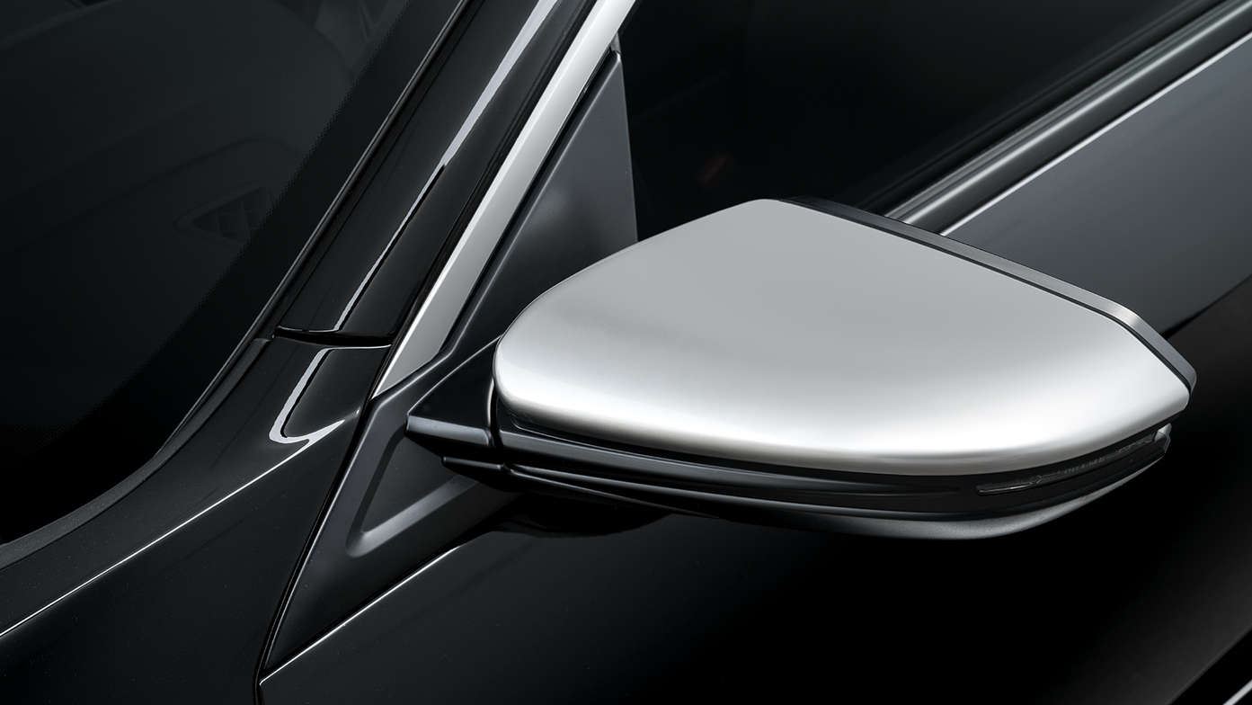 Gros plan des coques de rétroviseur de la Honda Civic 5 portes Silver Line.