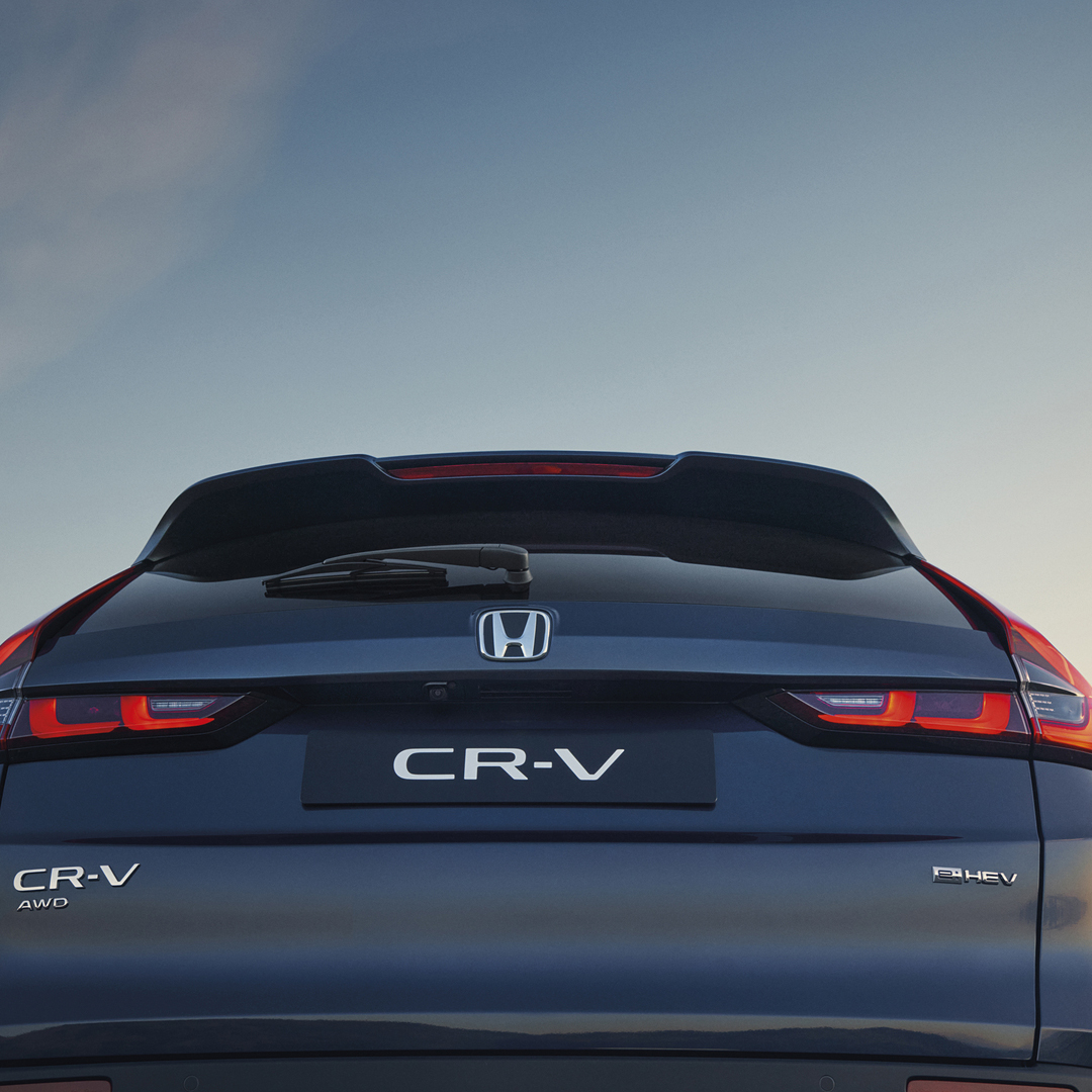 Gros plan sur les capteurs de stationnement du Honda CR-V Hybrid.