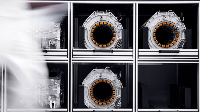 Vue avant des unit&eacute;s de moteur &agrave; entra&icirc;nement direct de la NSX. 