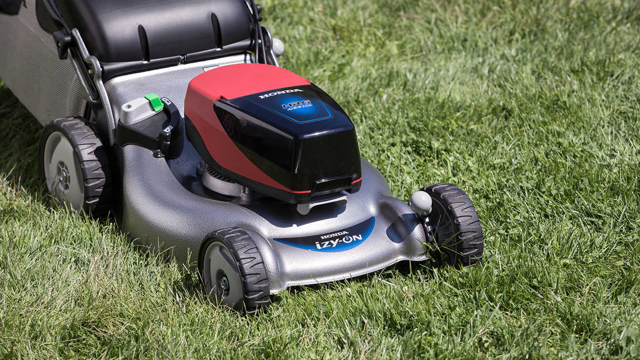 Front three quarter view izy-ON cordless mower.
