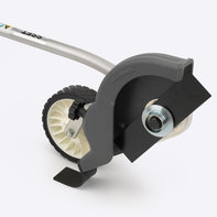 Honda Versatool&trade;, coupe-bordures, plan sur le par-lame.