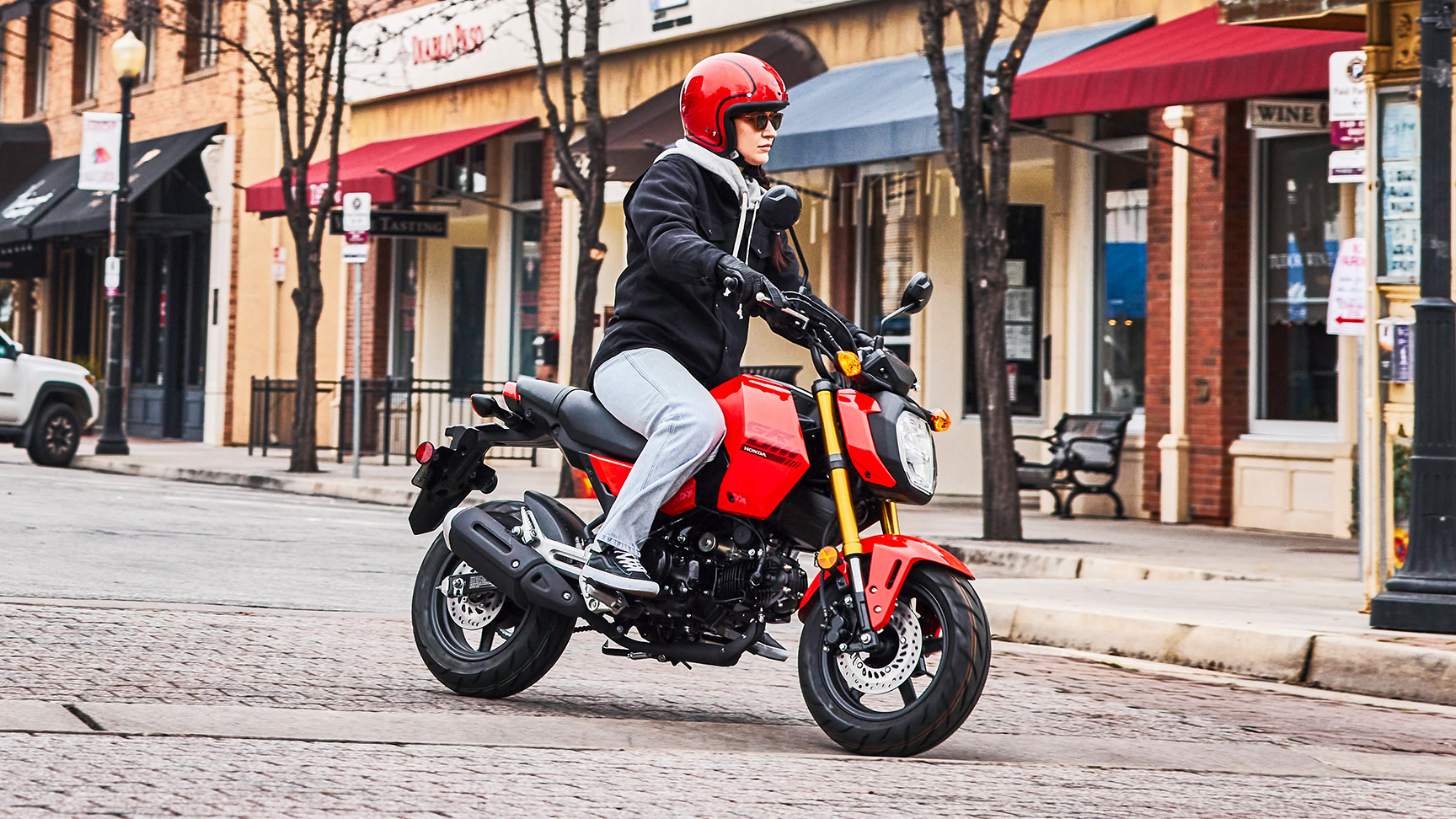 MSX125 Grom en photo de profil en noir 