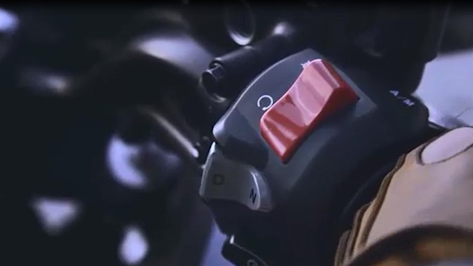 Gros plan sur le guidon