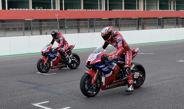 Deux Team HRC CBR1000RR-R Fireblade SP