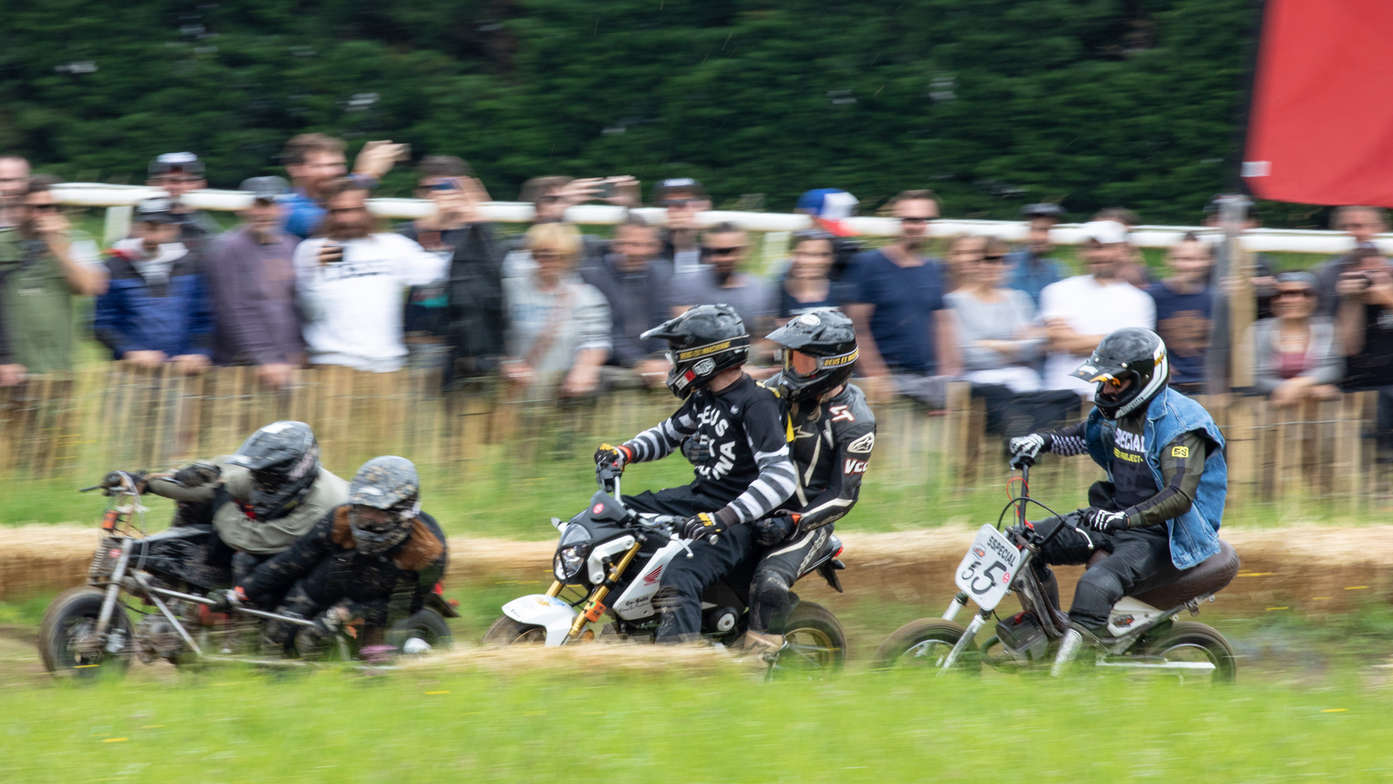 La Honda MSX125 sur la piste.