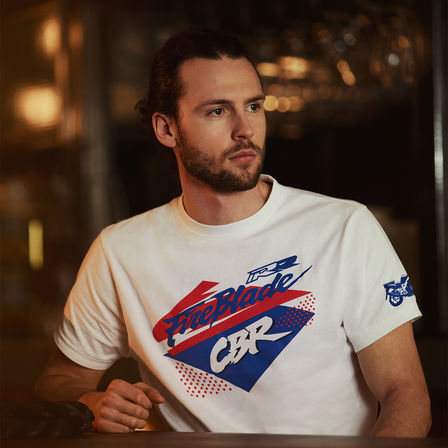 Logo Honda sur t-shirt