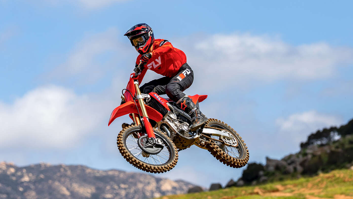 Image dynamique de la CRF450R 2025