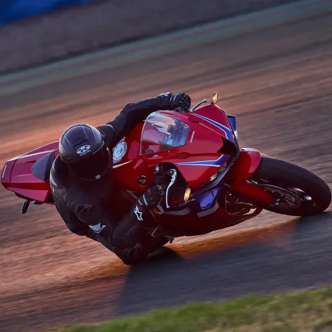 Casques Kabuto 2025 CBR600RR