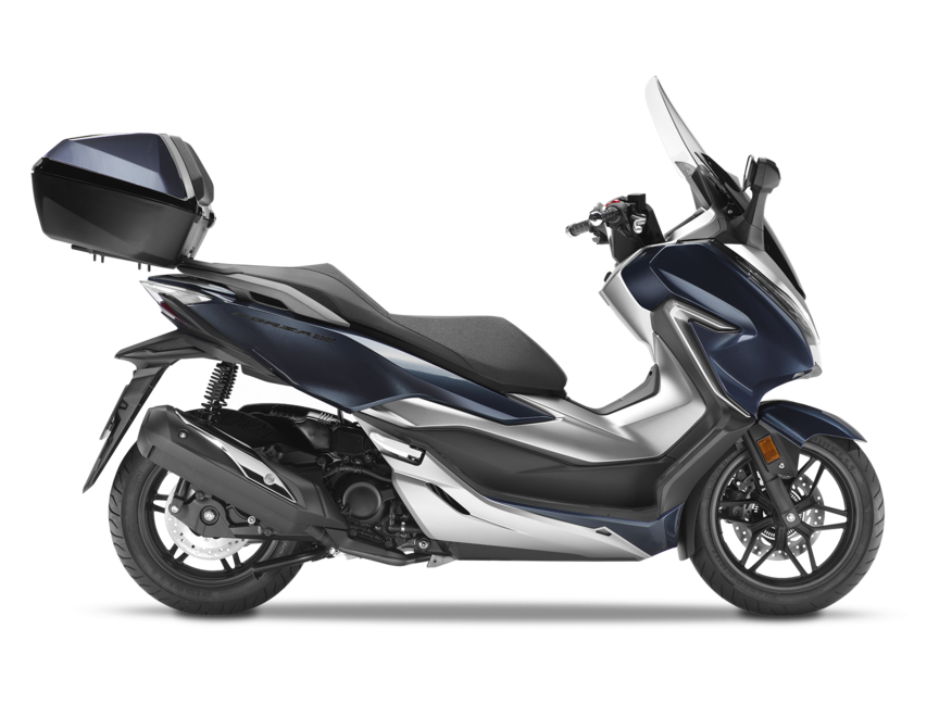Vue de trois quarts face du Honda Forza 300.