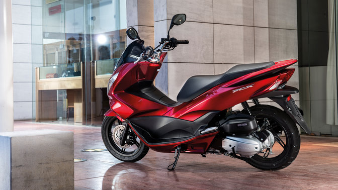 Honda-Scooter-PCX150-En situation-Rouge Pearl Siena-Statique