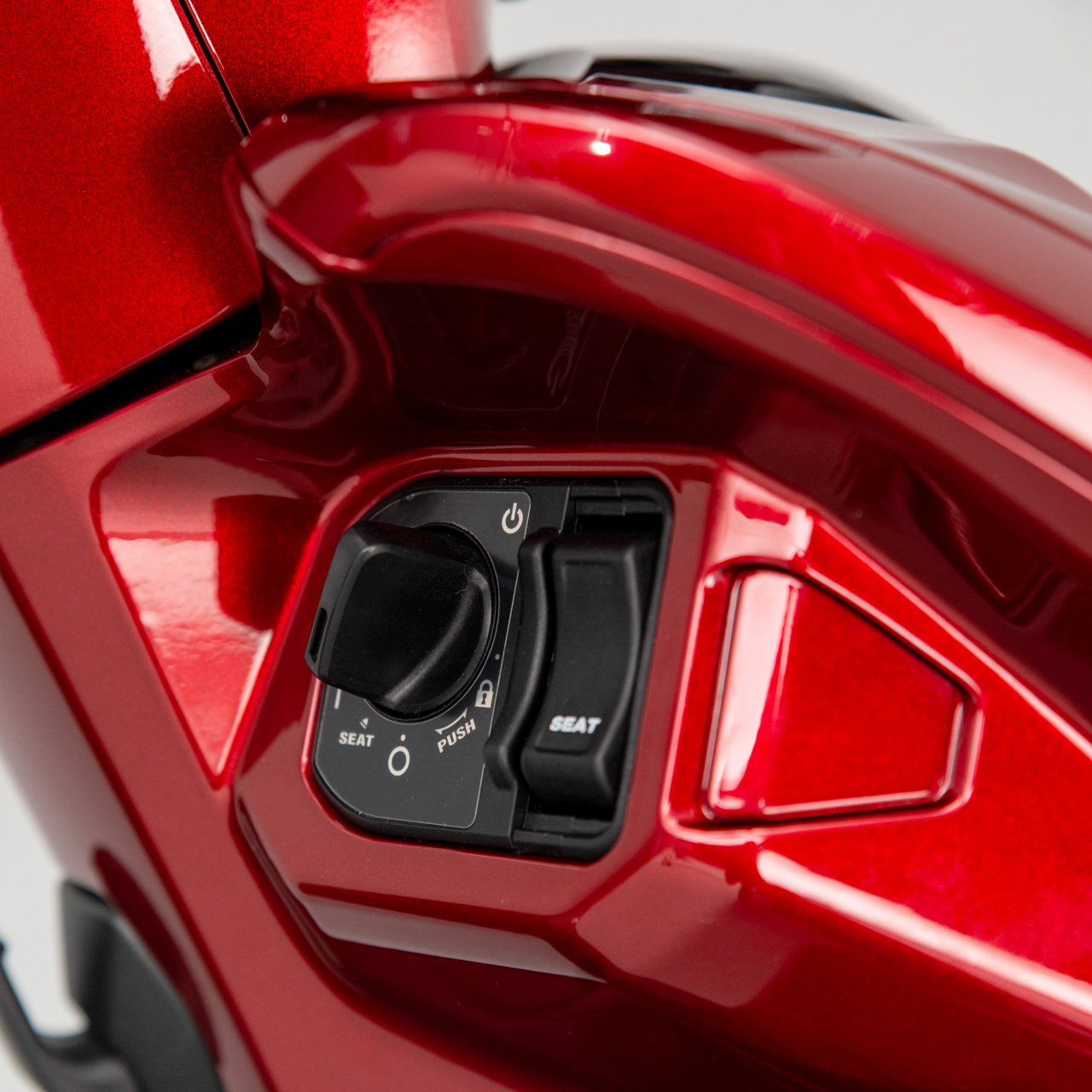 Contacteur intégré de la SMART key du Vision 110