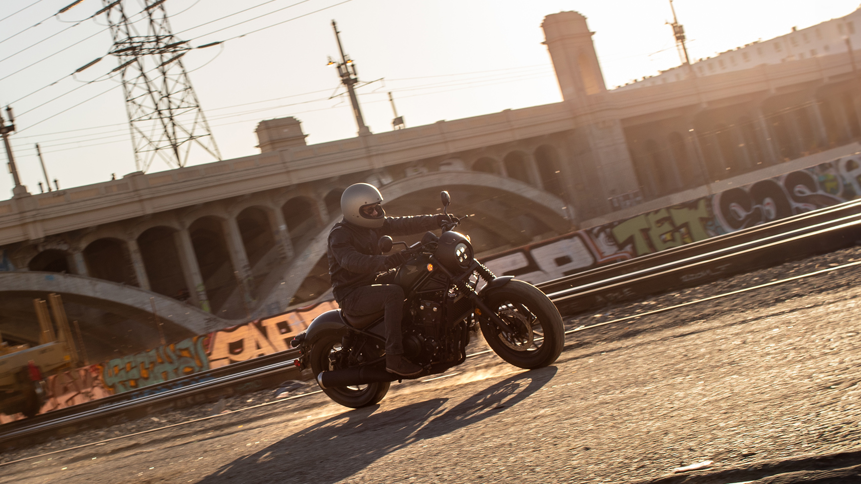 CMX500 Rebel avec un seul pilote