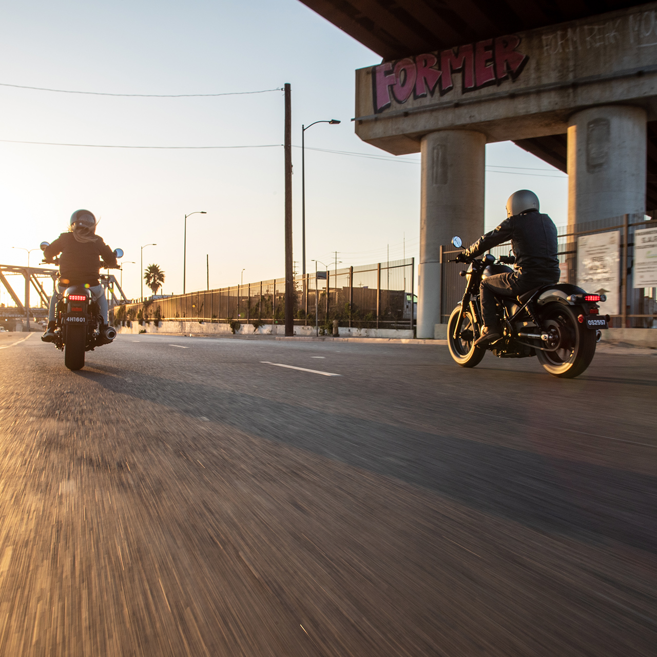 CMX500 Rebel avec deux pilotes