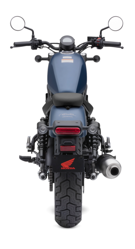 Vue arrière de la Honda moto permis A2 custom CMX500 Rebel.