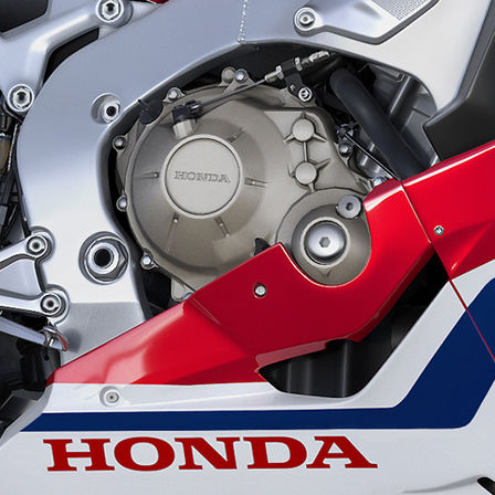 Gros plan sur le moteur de la CBR1000RR Fireblade SP