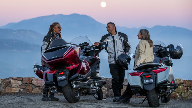 Honda Gold Wing Tour, une maniabilit&eacute; dynamique et une r&eacute;activit&eacute; du moteur adapt&eacute;es &agrave; tous les conducteurs