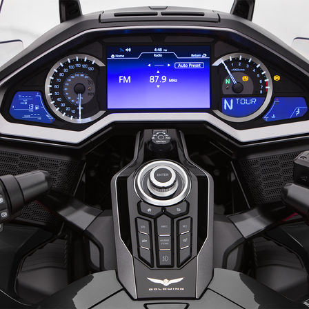 Honda Gold Wing Tour, une invitation &agrave; la d&eacute;couverte &agrave; partager