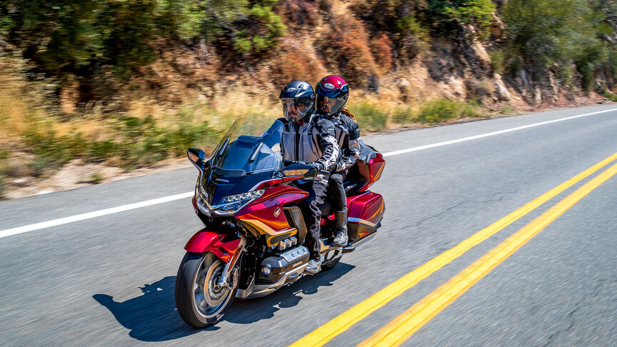 Gold Wing Tour, pilote avec passager