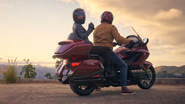 Honda GL1800 Gold Wing Tour : assise confortable pour le passager