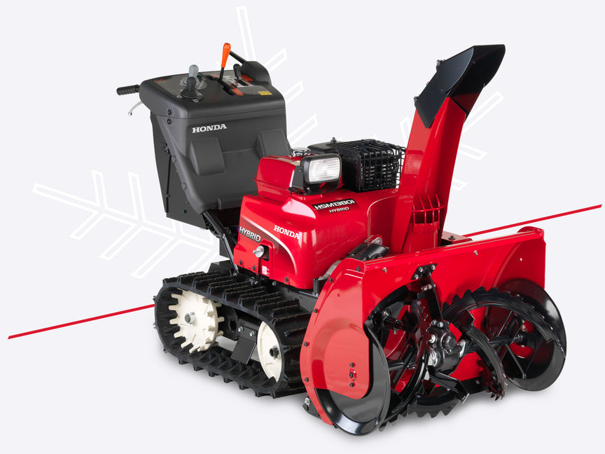 Vue de trois-quarts face, mod&egrave;le hybride tourn&eacute; vers la droite.